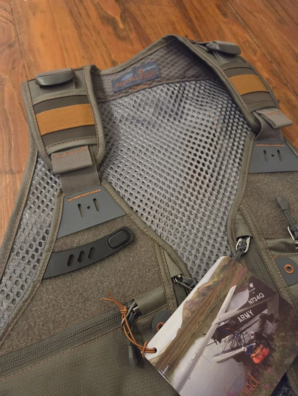 Fishpond Flint Hills Vest Gravel One Size New With Tags